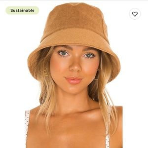 Terry cloth bucket hat. So I’m trend. Perfect condition worn once.